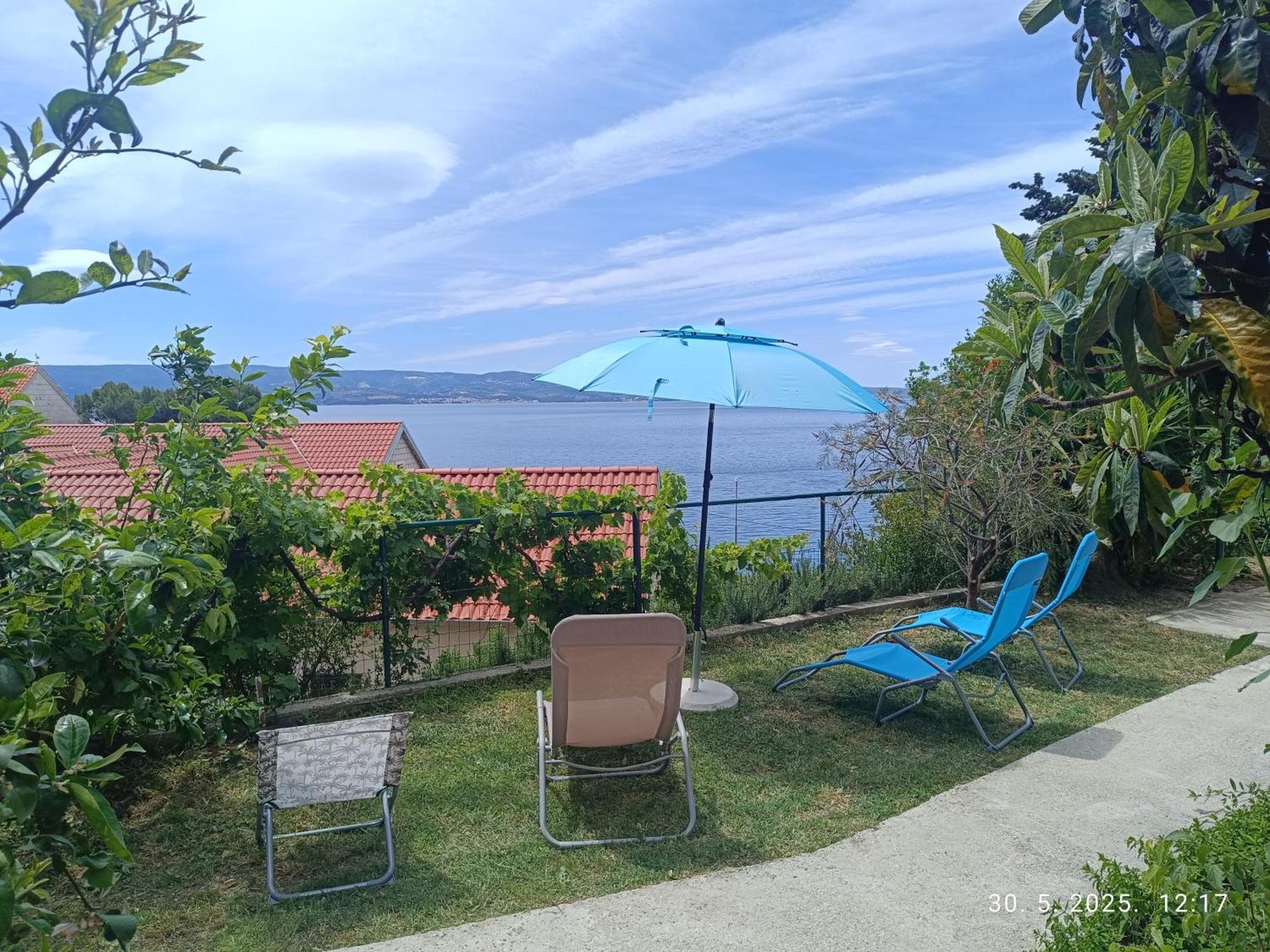 Leonica Apartment Omis Exterior photo